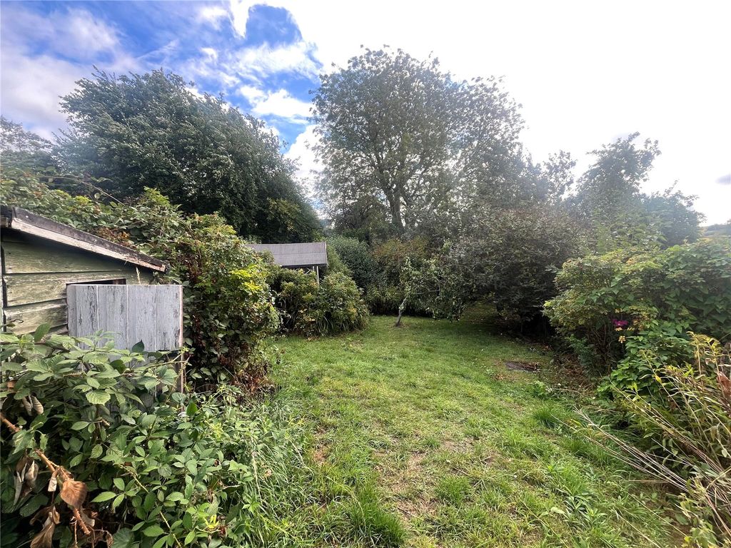 Property photo 2 of 27 Picture No. 01