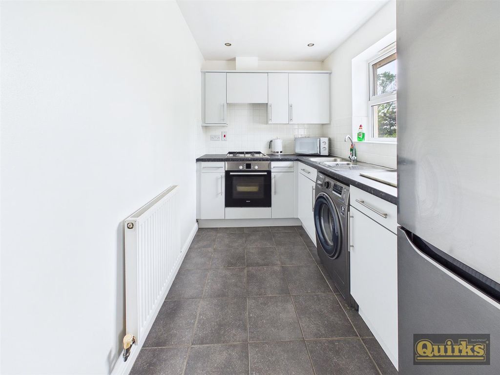 Property photo 3 of 9 Cam02342G0-Pr0187-Still007.Jpg