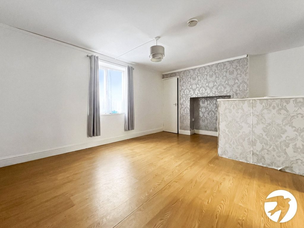 Property photo 3 of 7 Picture No. 05