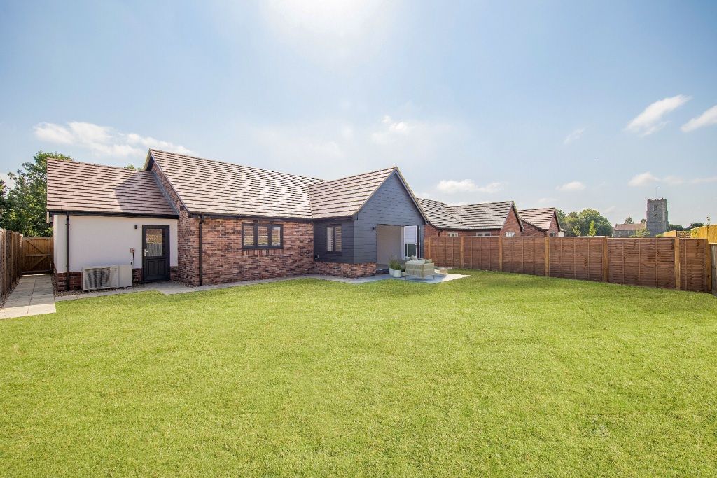 Property photo 2 of 11