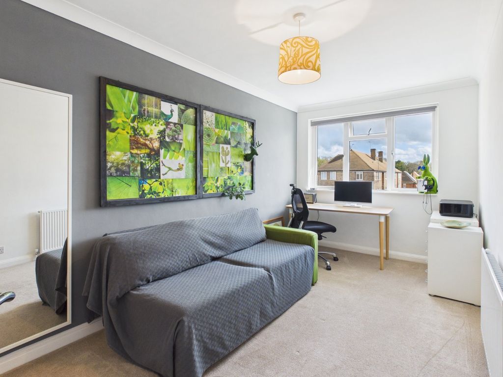 Additional image 4 of 2 bed flat for saleThe Broadway, Farnham Common, Buckinghamshire SL2