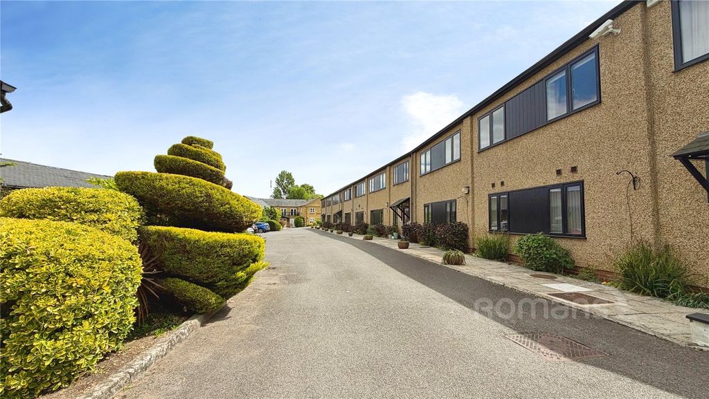 Property photo 1 of 17 Picture No. 23