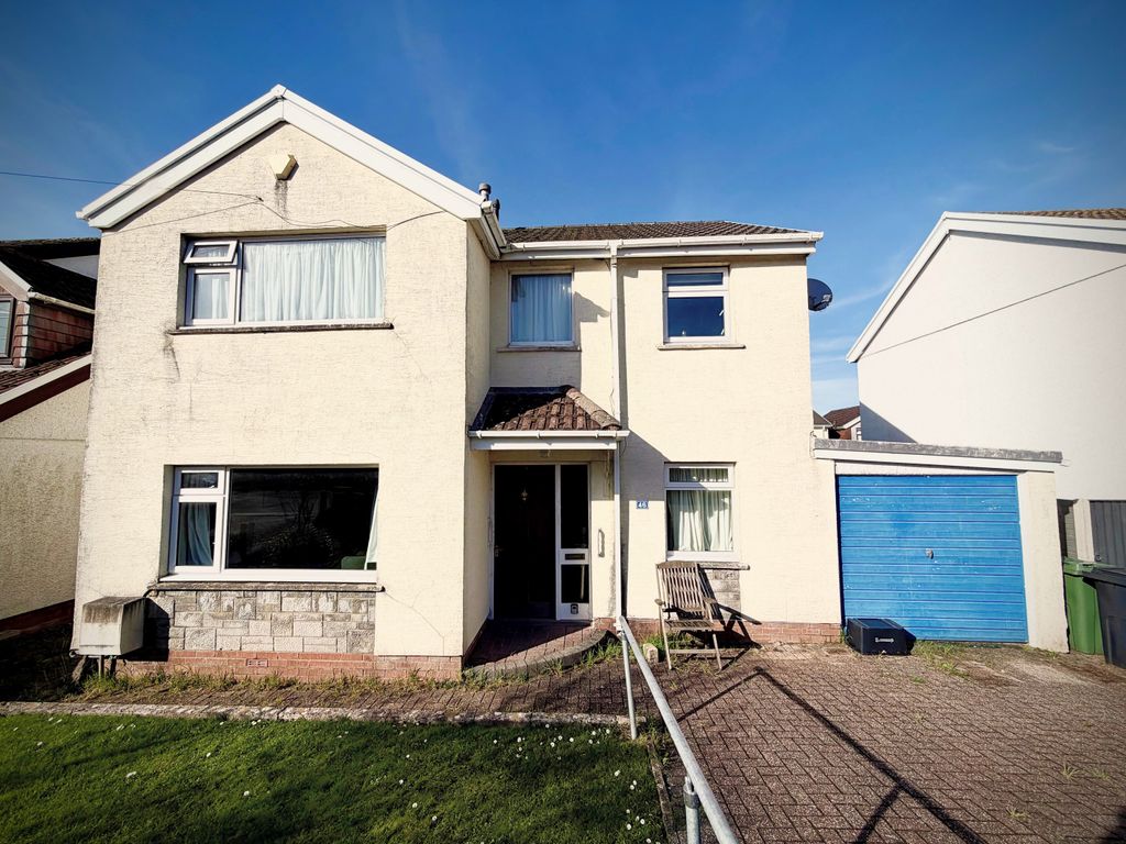 Property photo 1 of 21