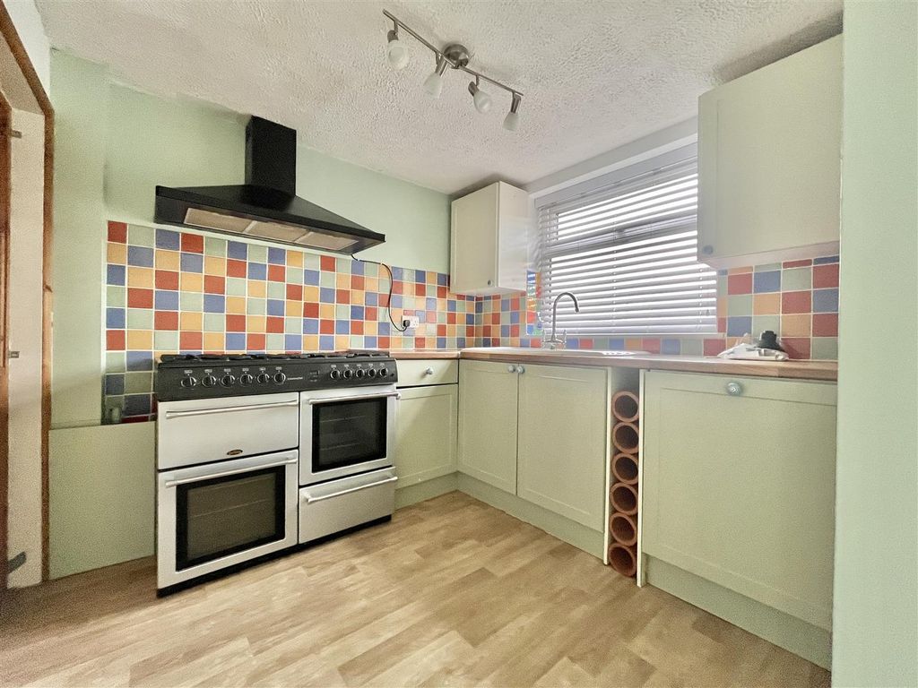 Property photo 3 of 17 20251110_150344751_Ios.Jpg