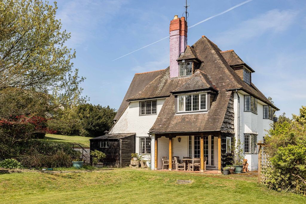 Property photo 1 of 36