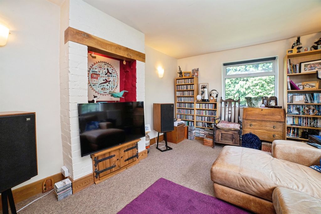 Property photo 3 of 17