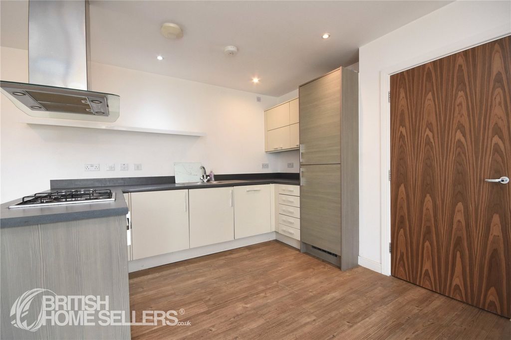 Property photo 3 of 19 Picture No. 15