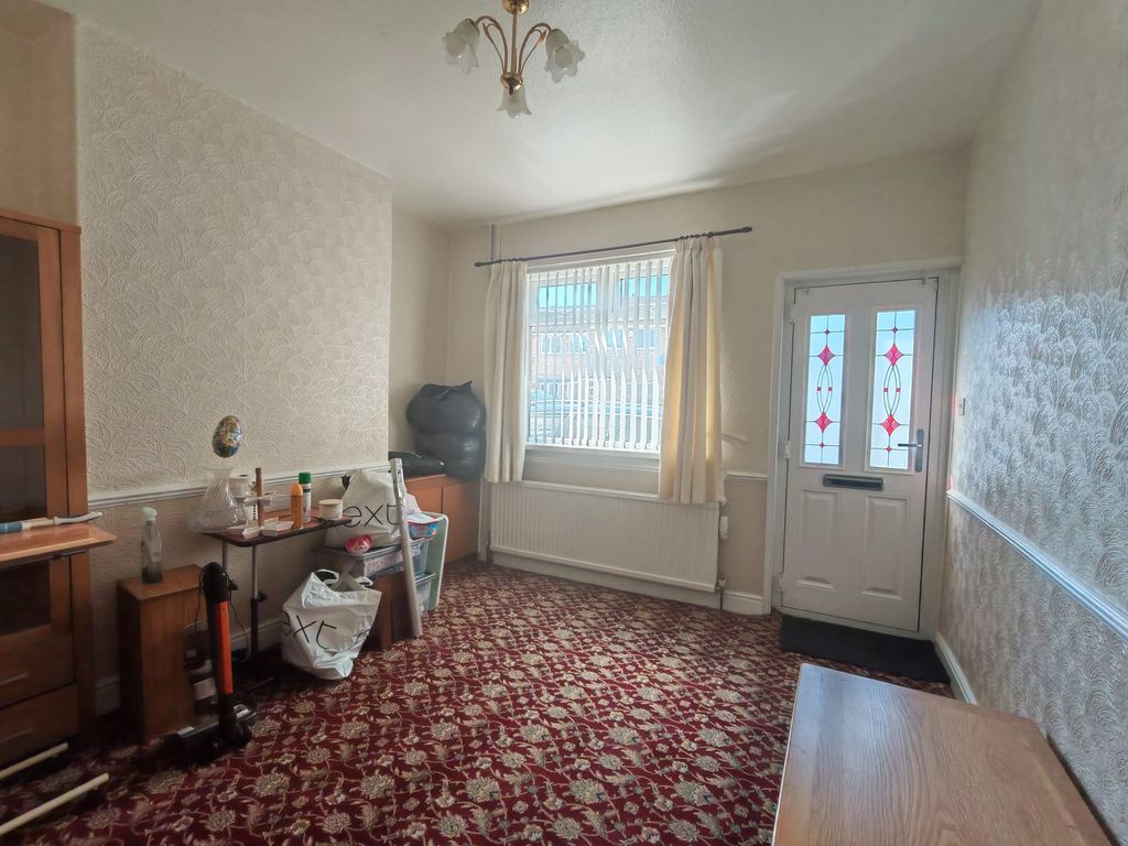 Property photo 3 of 9