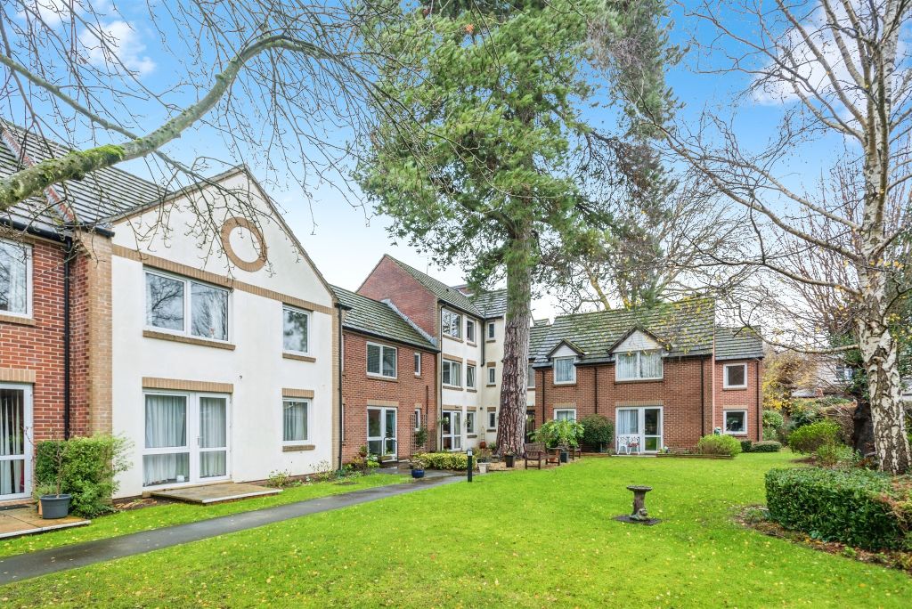 Property photo 1 of 18