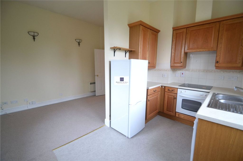 Property photo 2 of 6 Kitchen And Lounge