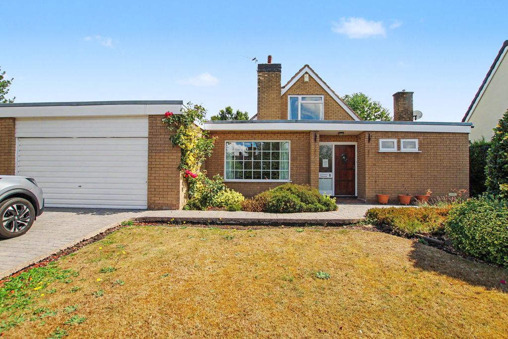 Property photo 1 of 28