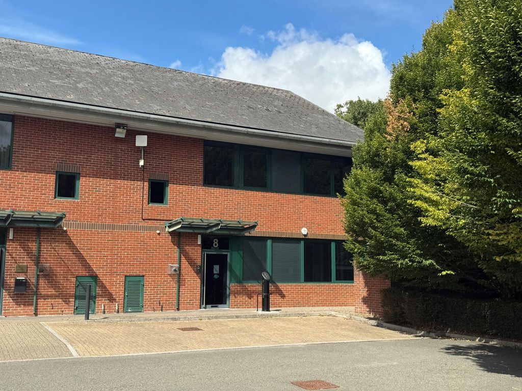 Property photo 1 of 1 8 Woodstock Court Front.Jpg