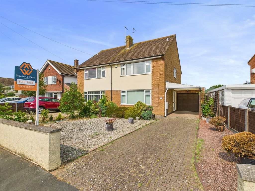 Property photo 1 of 17