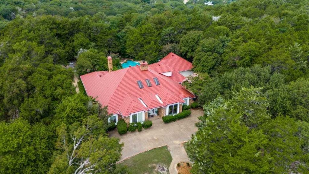 Property photo 1 of 31
