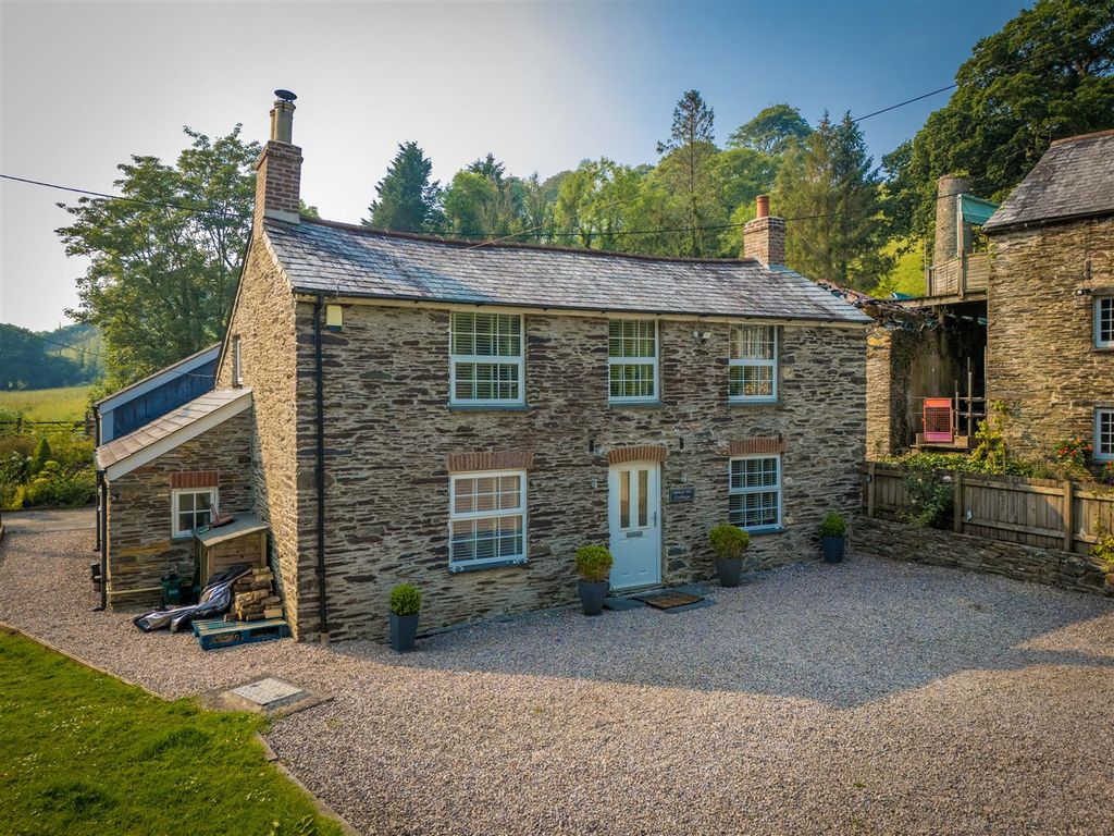 Property photo 3 of 30 Parry Heskin Mill Cottage-19.Jpg