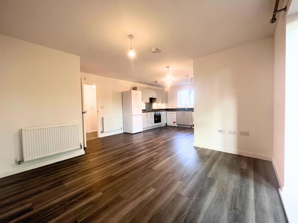 Property photo 2 of 6 Gallery