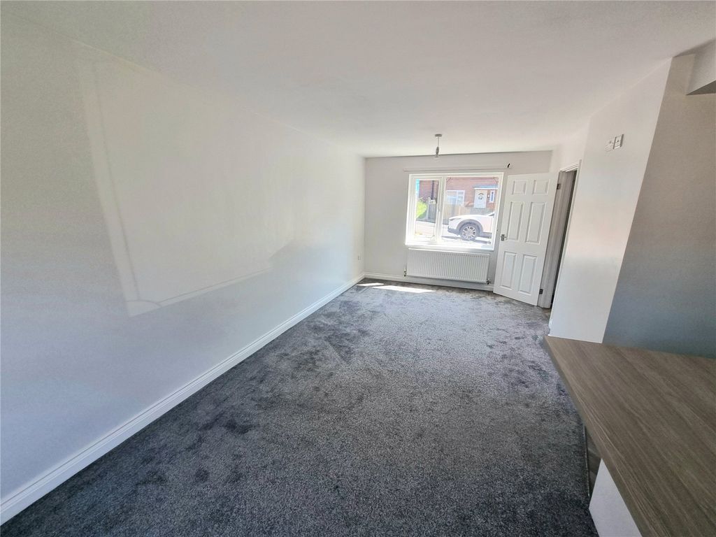 Property photo 3 of 8 Picture No. 38