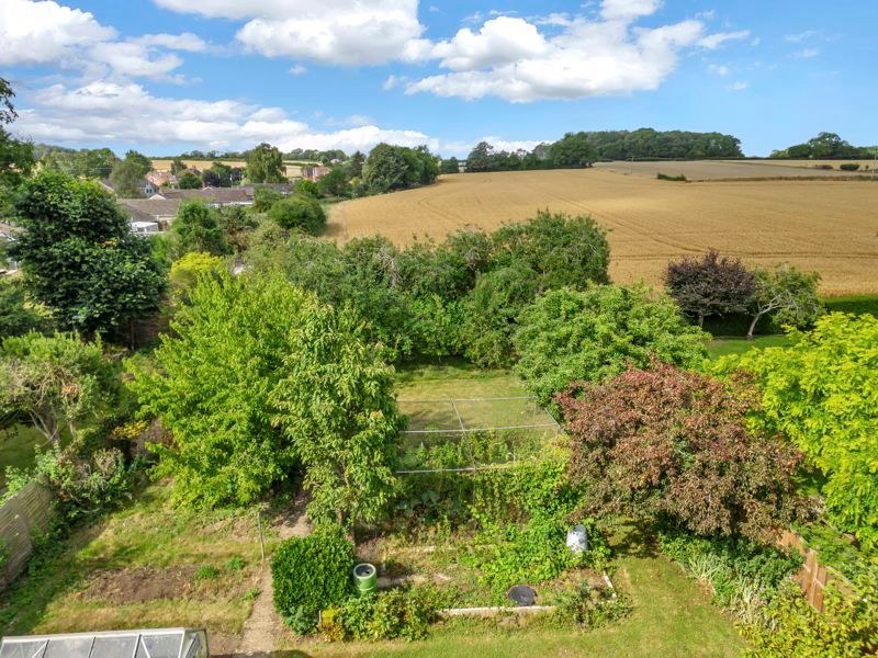 Property photo 2 of 26 Garden