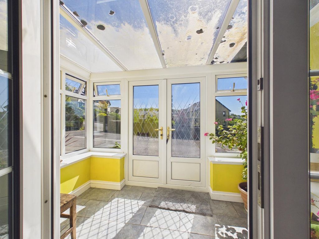Property photo 2 of 23 Conservatory