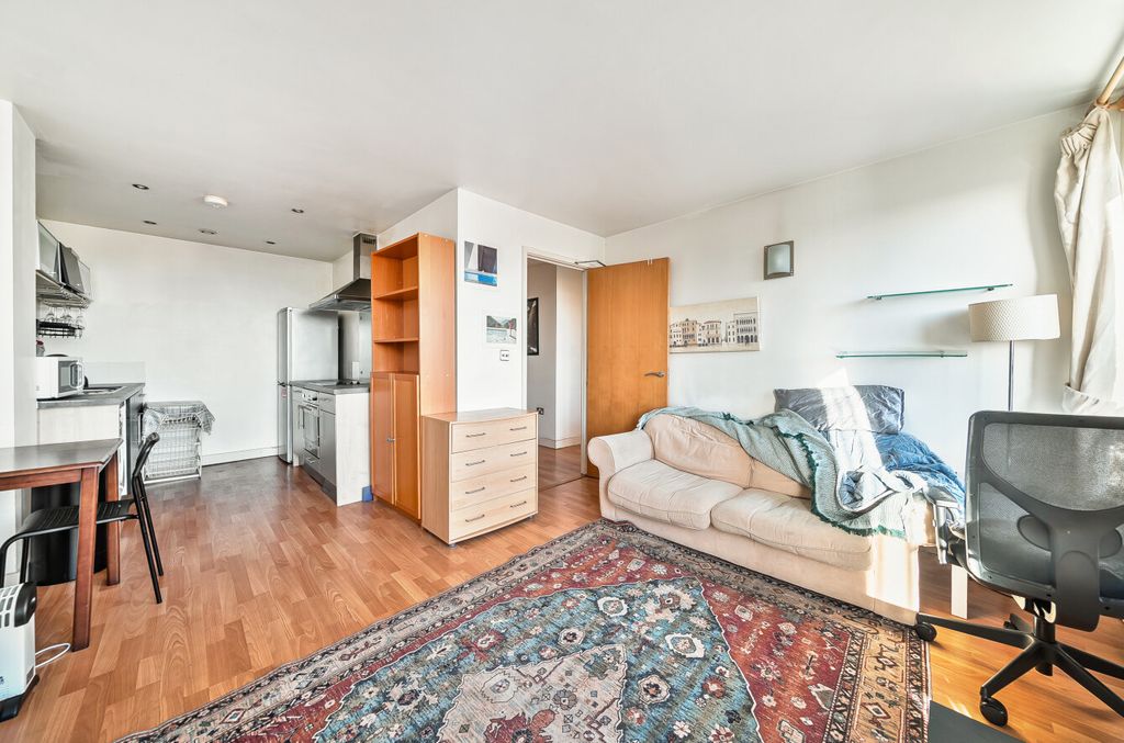 Property photo 2 of 11 1417376-3-69943d6...