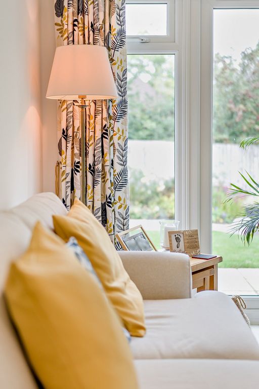 Property photo 3 of 19 Sitting Room