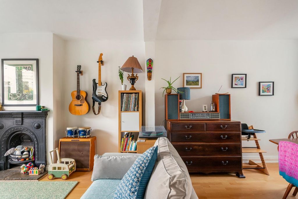 Property photo 3 of 28 1S8Tbr - Lounge Diner D.Jpg