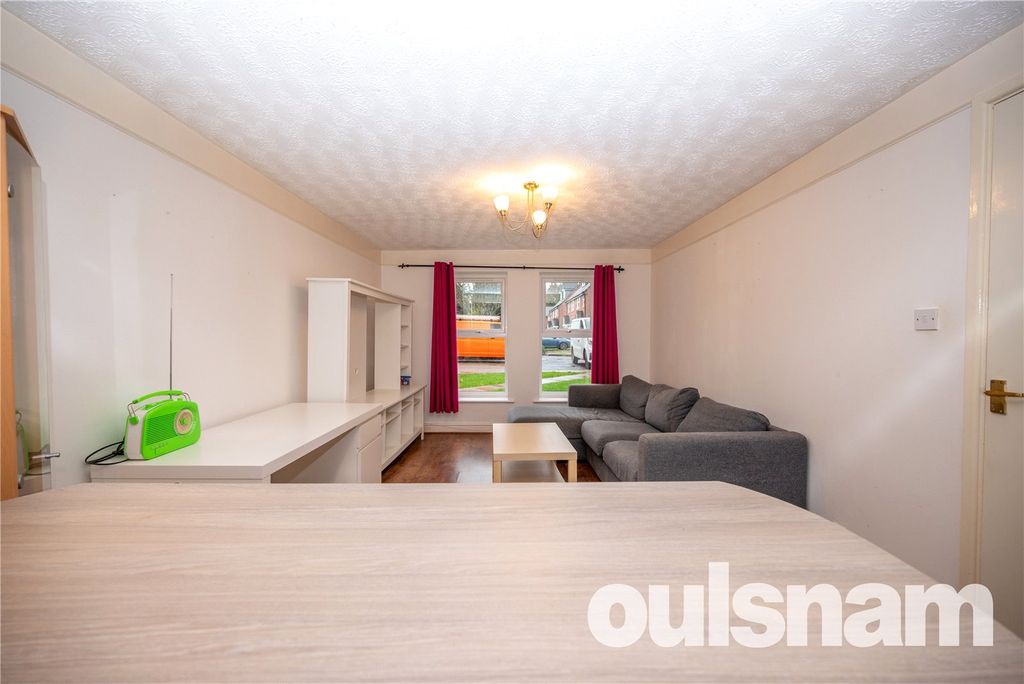 Property photo 3 of 8 Picture No. 04