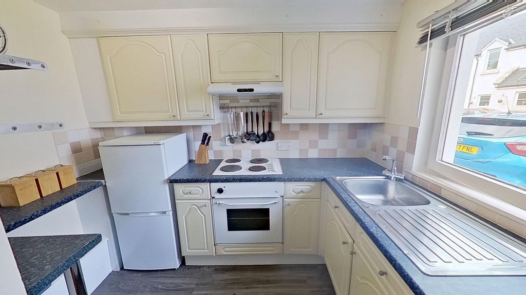 Property photo 3 of 11 Photo 3