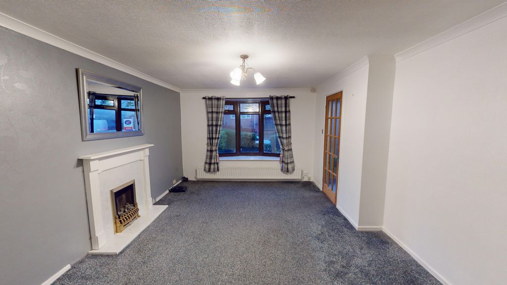 Property photo 2 of 13 3-Deanery-Gardens-11262024_091440