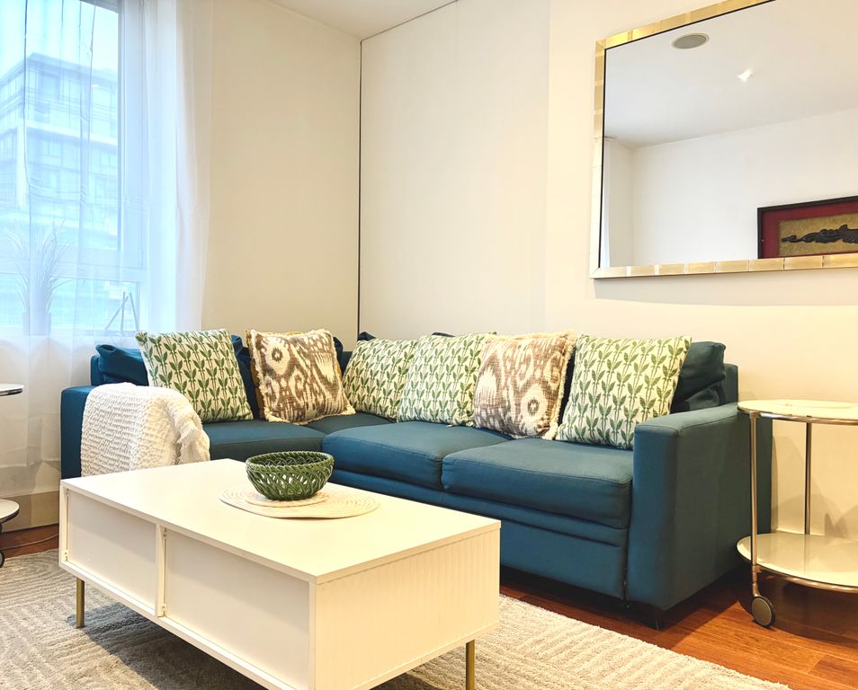 Property photo 1 of 10 Living Room