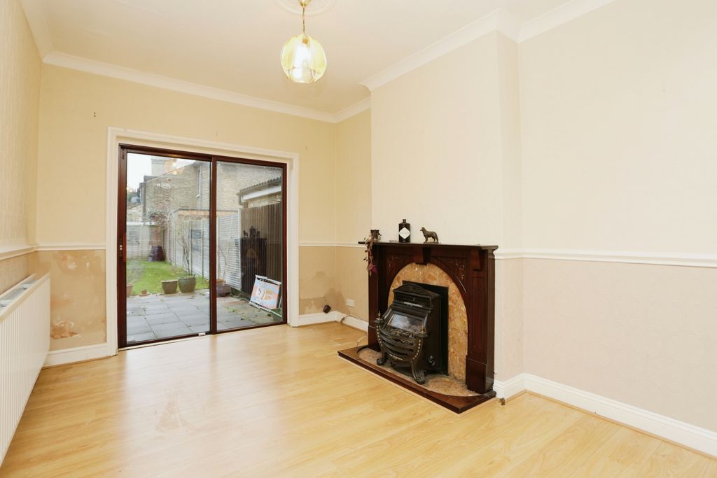 Property photo 3 of 18 Img_7526