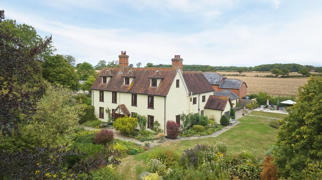 Property photo 1 of 33 Lambfair House 2108250001