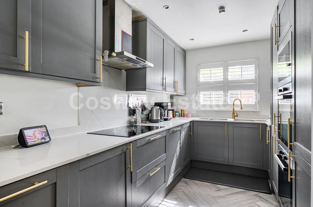 Property photo 2 of 18 0cd72Eea-Ad01-4455-A670-E20cc0316Ebb.Jpg