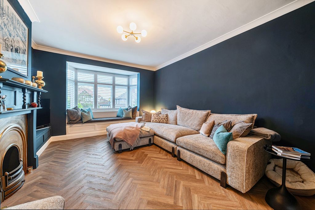 Property photo 2 of 19 Reception Room