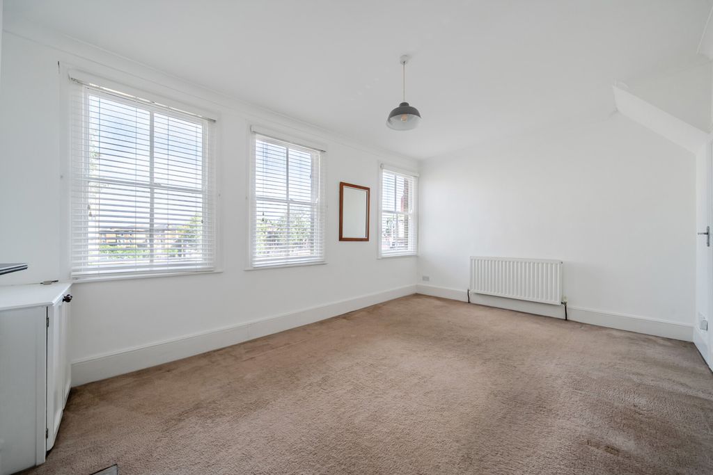Property photo 3 of 13 1487164-7-6A47d6E...