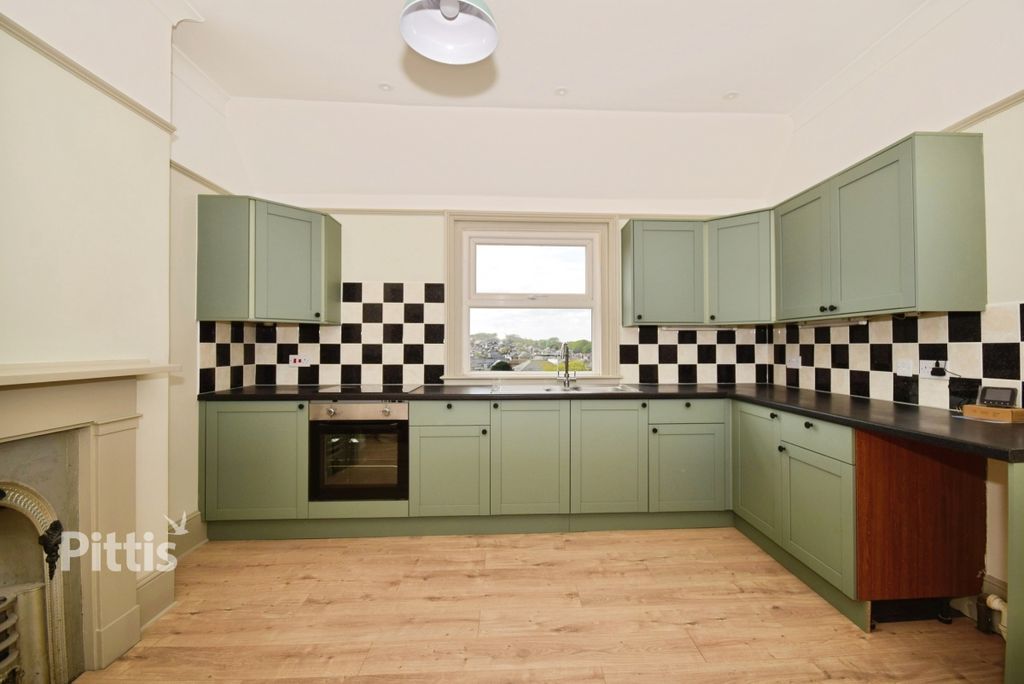 Additional image 4 of 2 bed flat to rentQueens Road, Shanklin PO37
