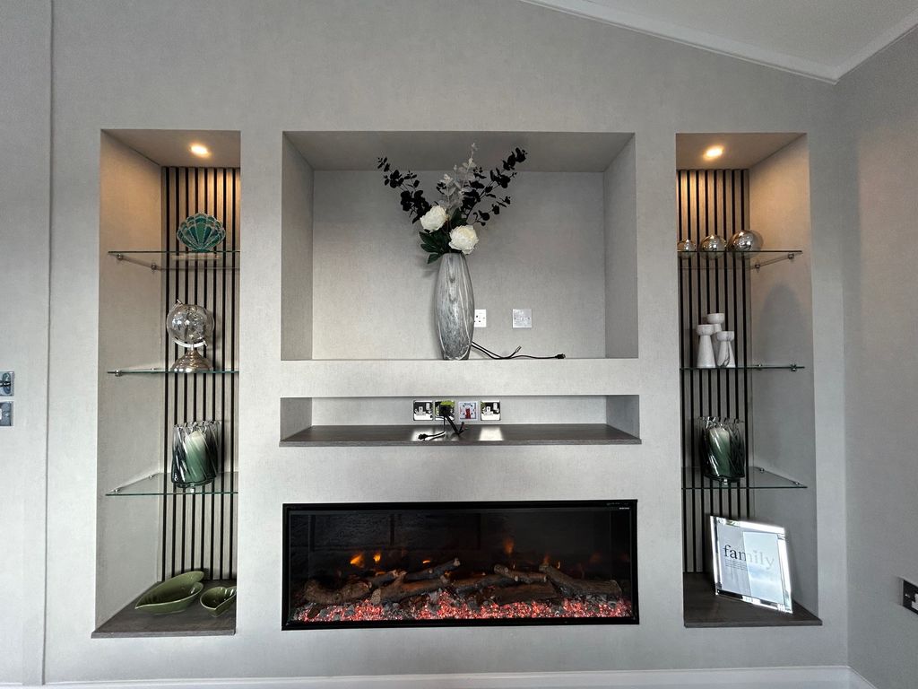 Property photo 3 of 14 Media Wall