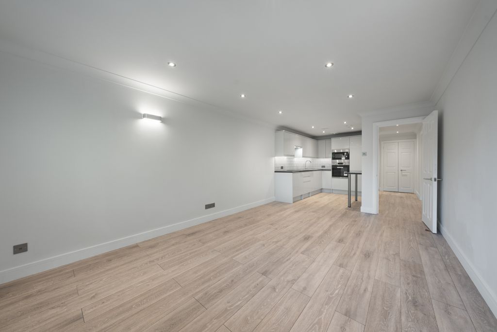 Property photo 2 of 10 Picture No. 03