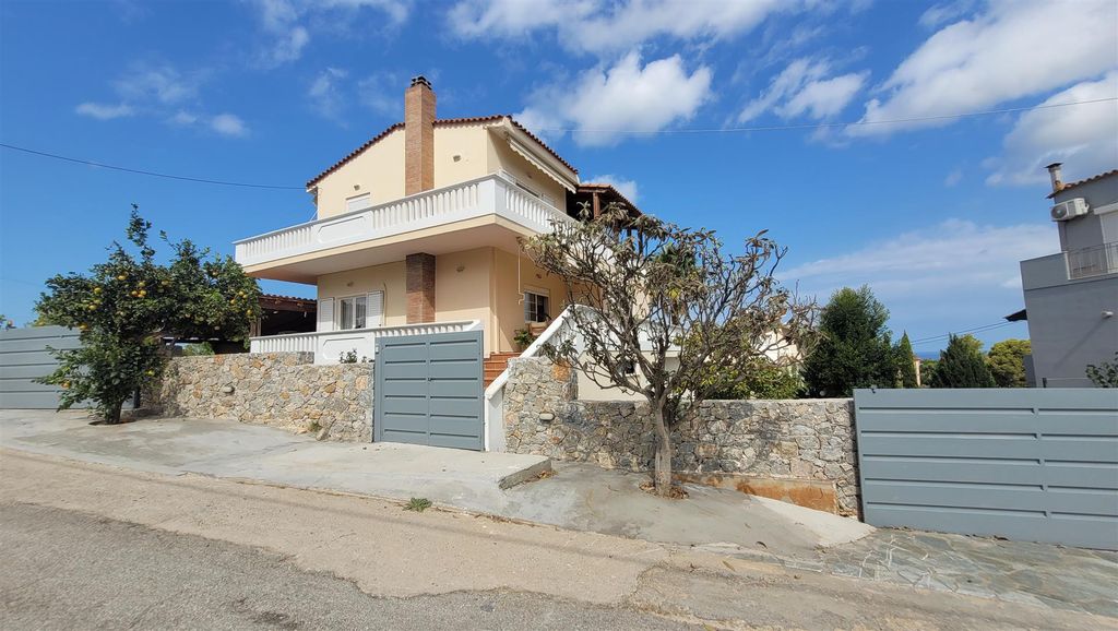 Property photo 3 of 22