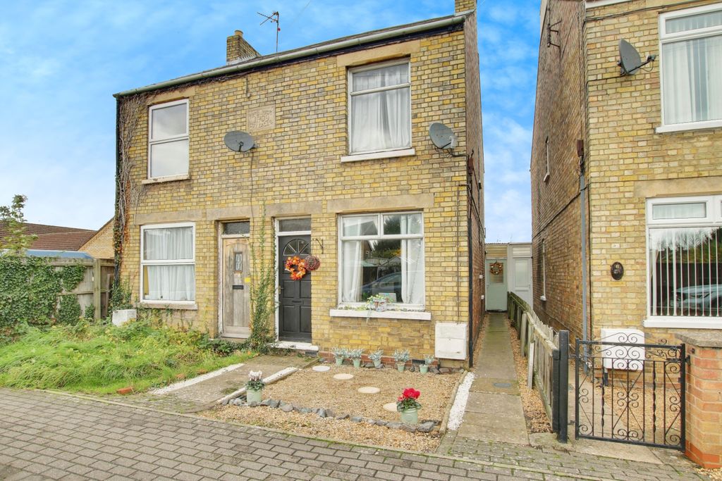 Property photo 1 of 10