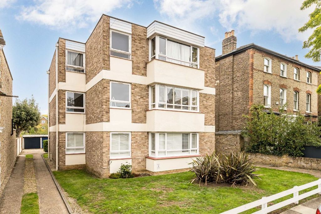 Property photo 1 of 6