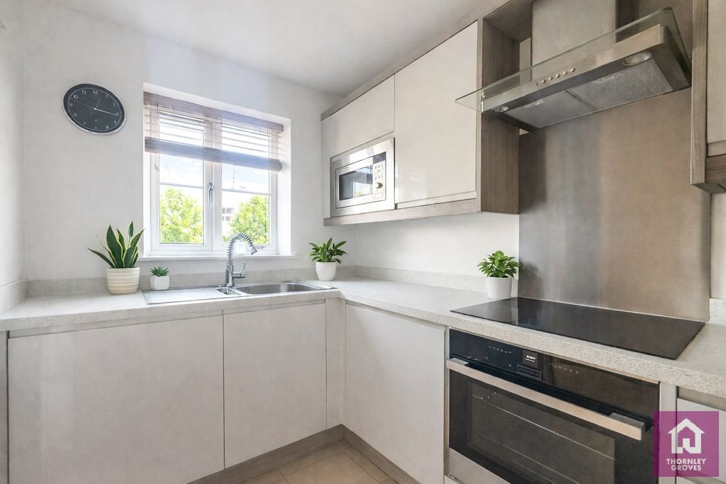 Property photo 2 of 23 Picture No. 45