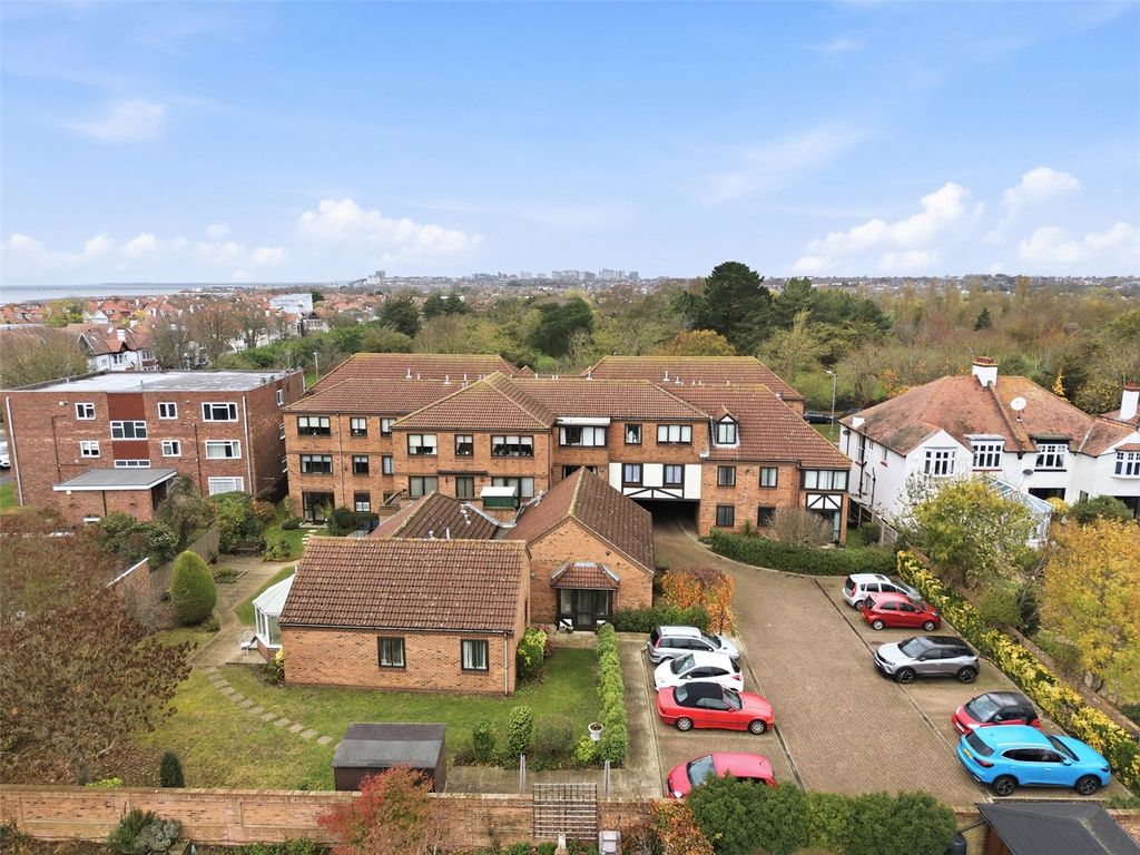 Property photo 2 of 15 Picture No. 06