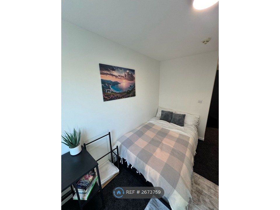 Property photo 2 of 6 Standard Room With En Suite