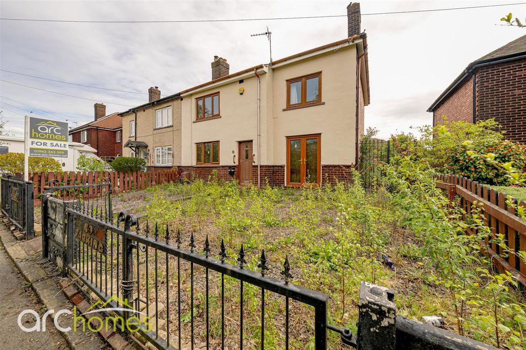 Property photo 1 of 13 Oxford-12.Jpg