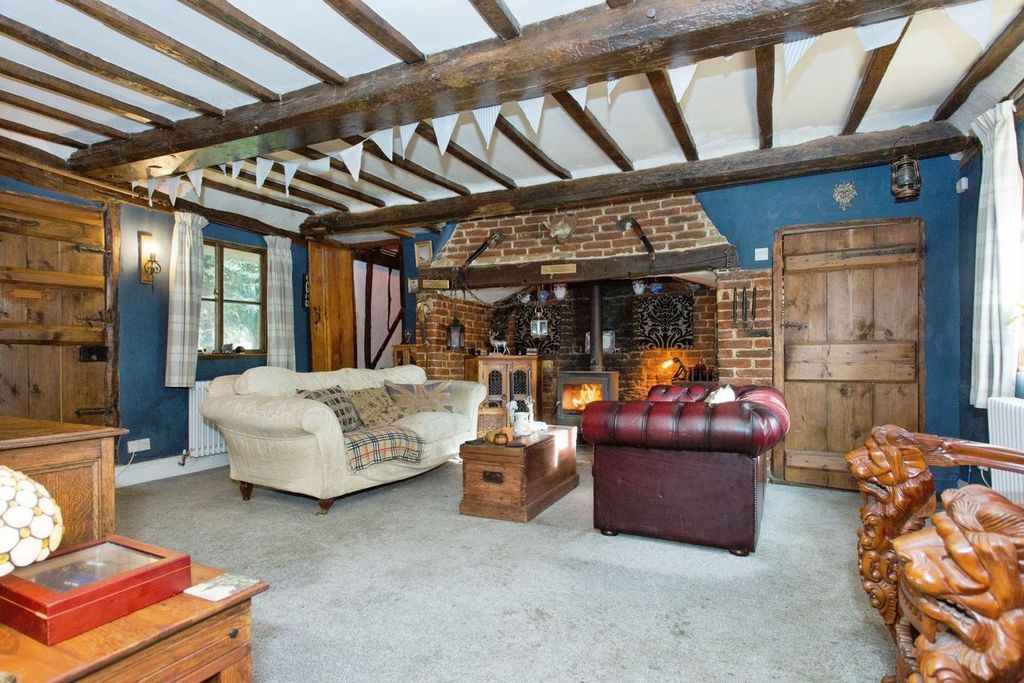 Property photo 3 of 25