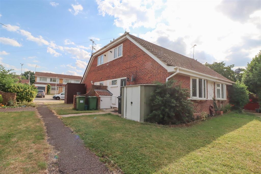 Property photo 1 of 9 262 Beauchamps Drive Outside-2.Jpg