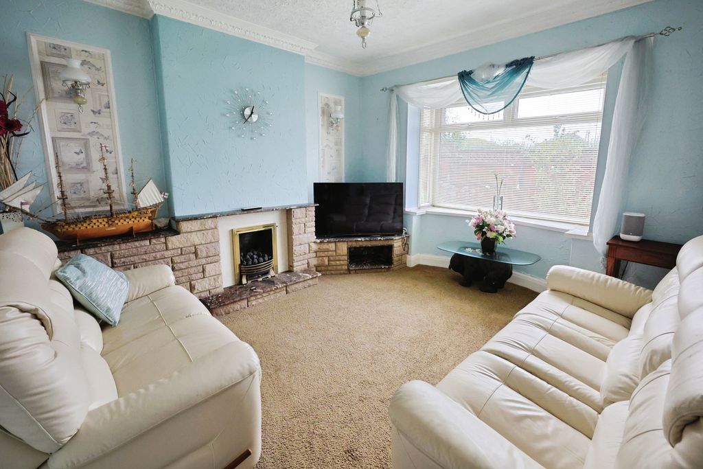 Property photo 3 of 22 Pbox-Img.Jpg