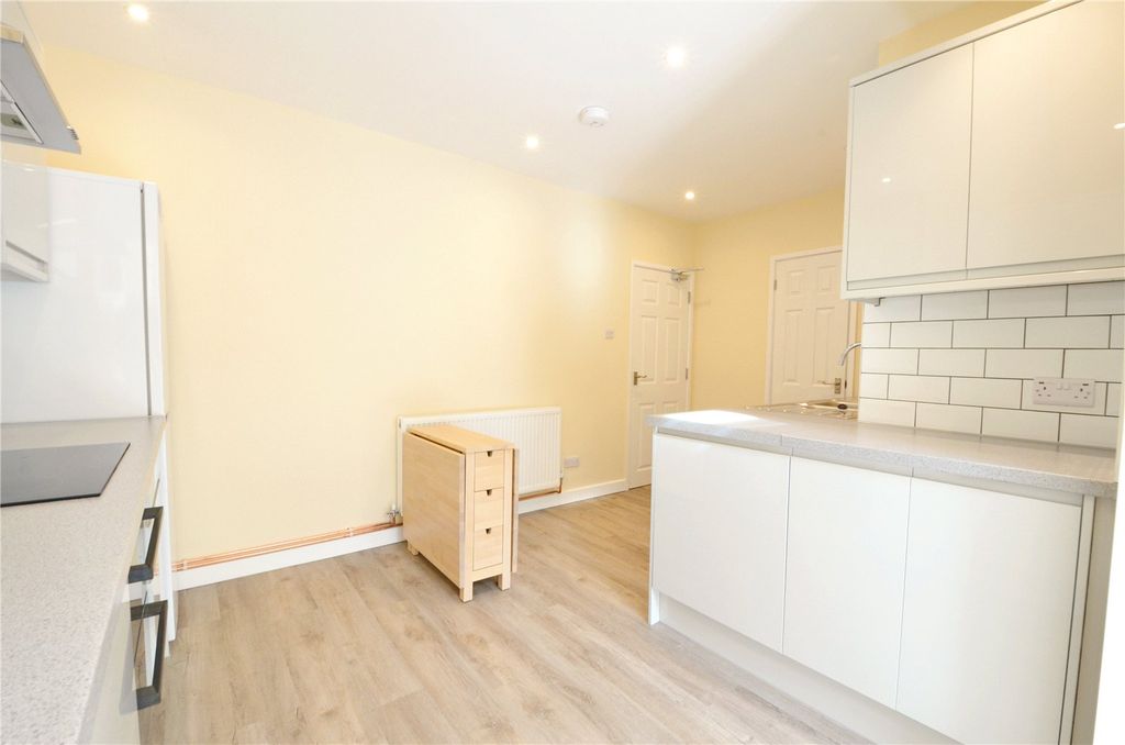 Property photo 3 of 12 Picture No. 04