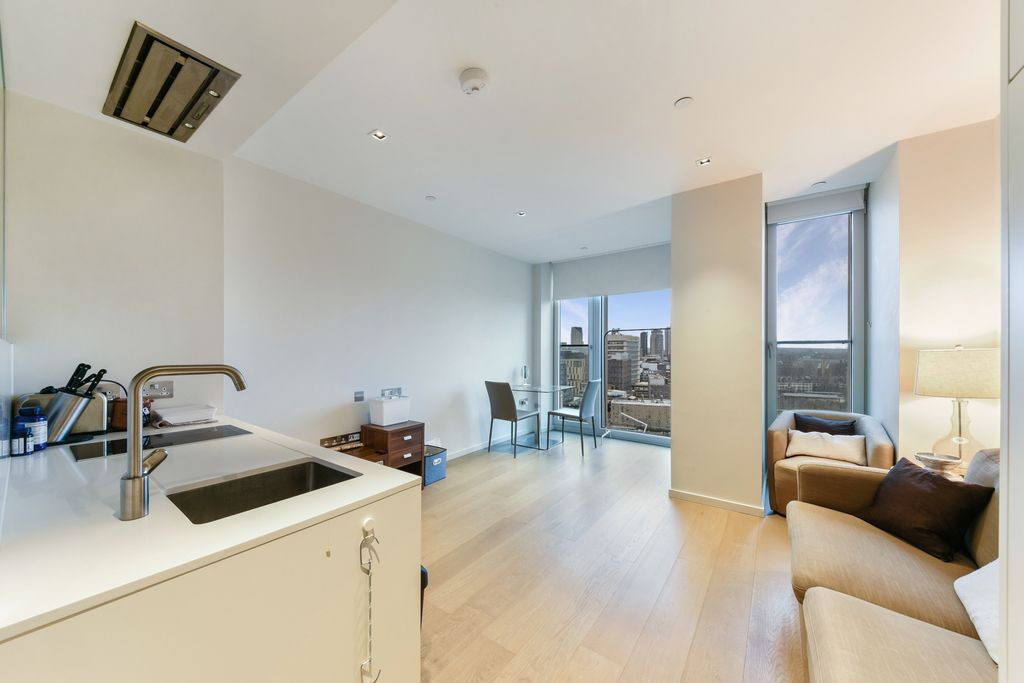 Property photo 1 of 19